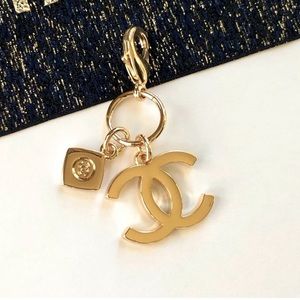 Limited edition Holiday Chanel 2023 Beauty Charm